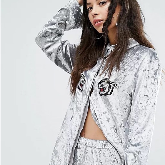 JADED LONDON Crushed Velvet Button Down Shirt Blouse Embroidered Panther Silver - Picture 4 of 14